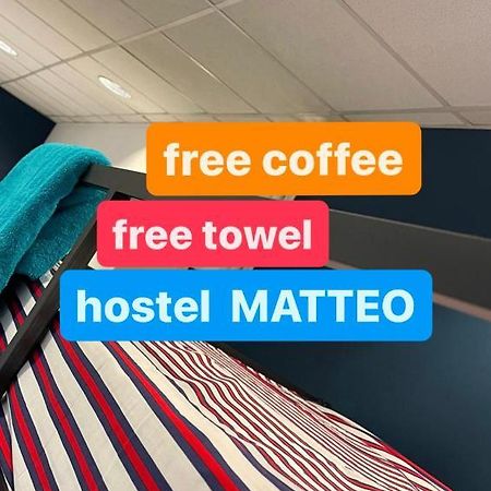 Hostel Matteo Pristina Esterno foto