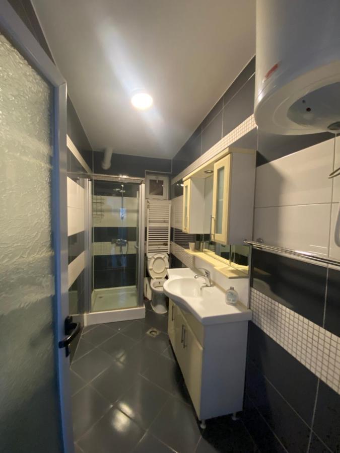 Hostel Matteo Pristina Esterno foto